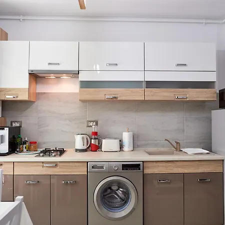 Crystal Breeze - Pool & Năvodari