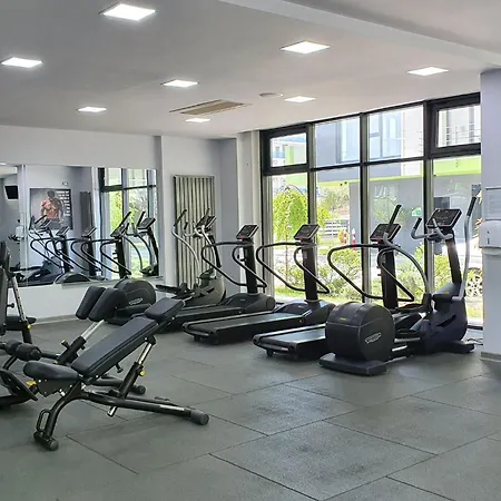 Crystal Breeze - Pool & Spa Beach Resort Apartment Navodari