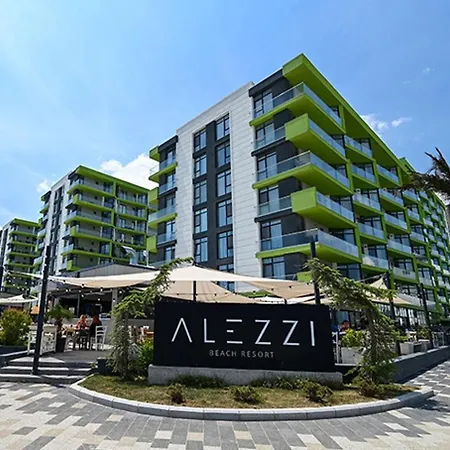 Apartment Crystal Breeze - Pool & Spa Beach Resort