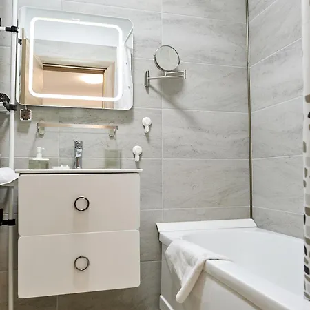 Apartman Crystal Breeze - Pool & *