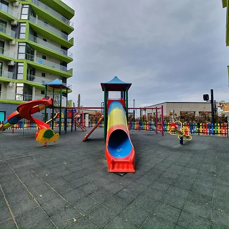 Apartment Crystal Breeze - Pool & Spa Beach Resort