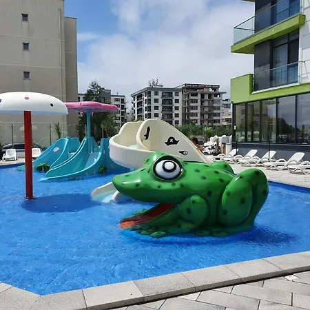 Crystal Breeze - Pool & Spa Beach Resort Navodari