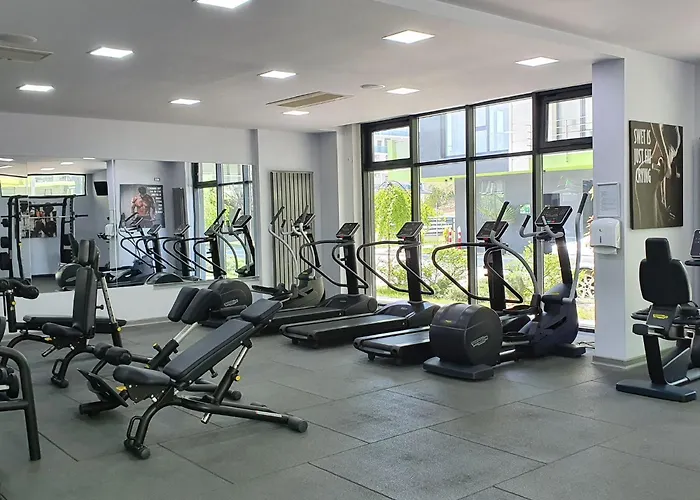 Crystal Breeze - Pool & Apartamento Năvodari