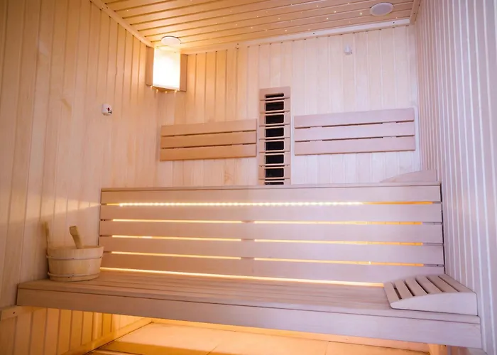 Crystal Breeze - Pool & Apartamento Năvodari