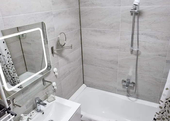 Crystal Breeze - Pool & *